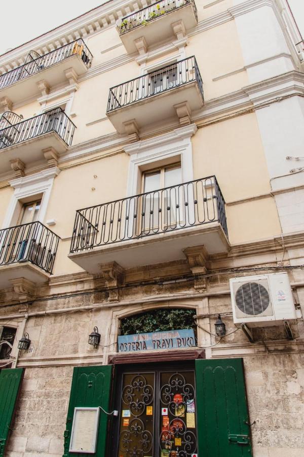 Palazzo Le Travi Hotel Bari Exterior photo